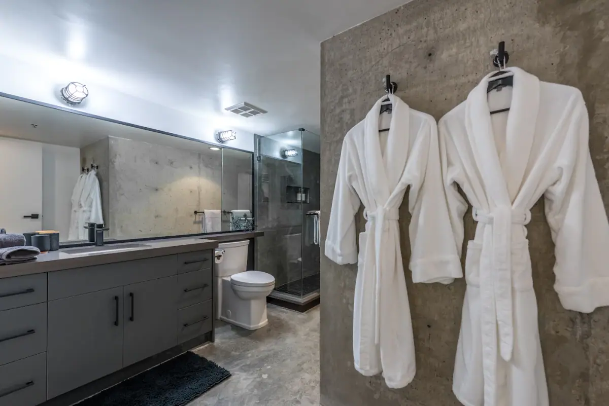 Bathrobe detail